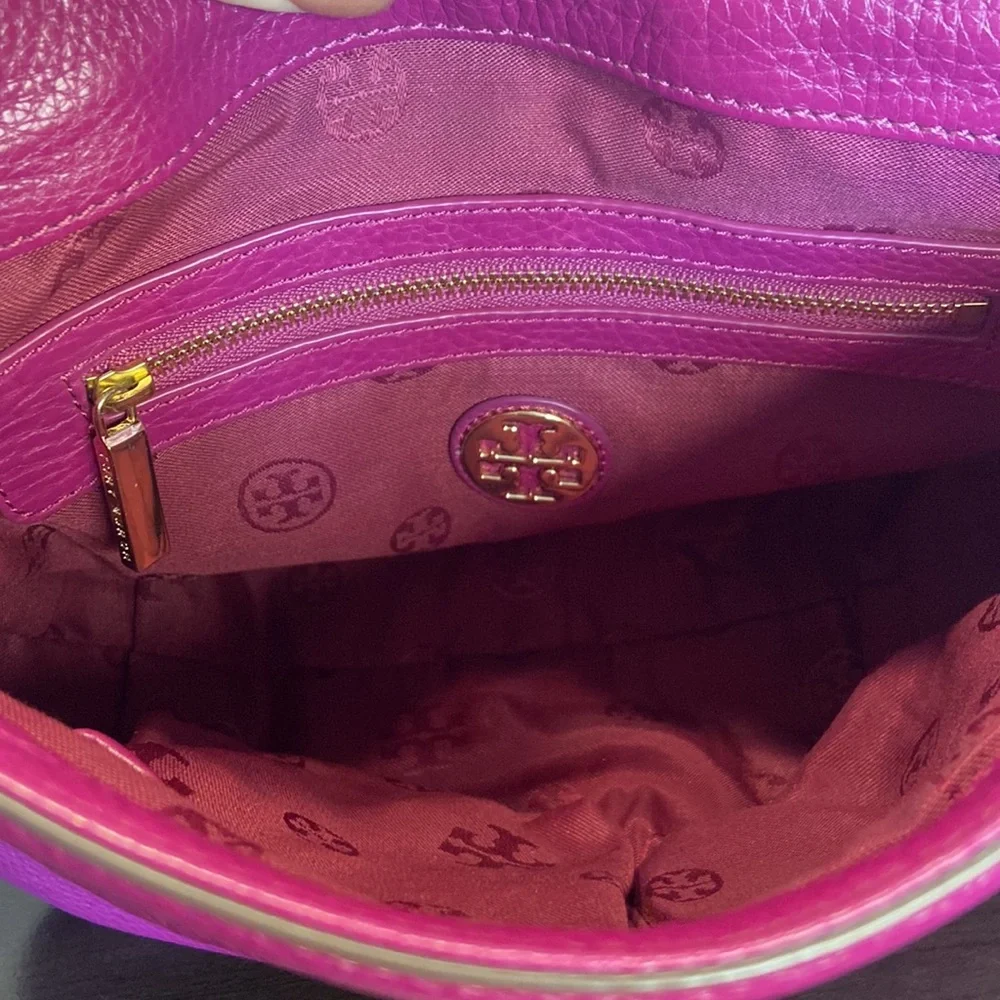 Tory Burch reposhing this